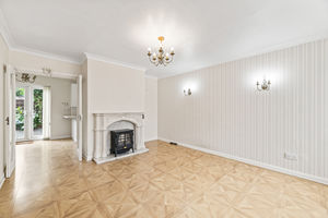 Lounge- click for photo gallery